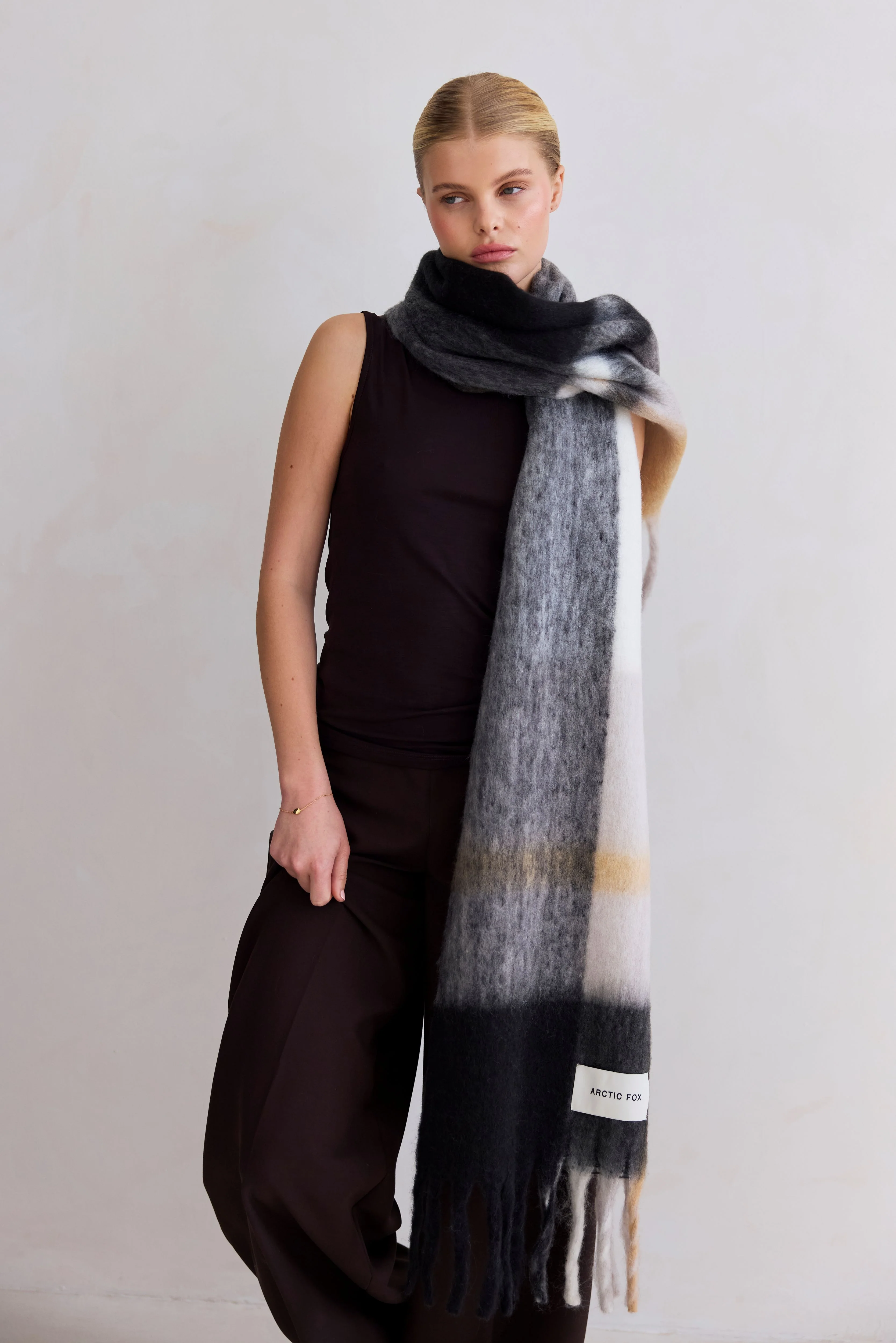 The Stockholm Scarf - The Arctic - Image 4