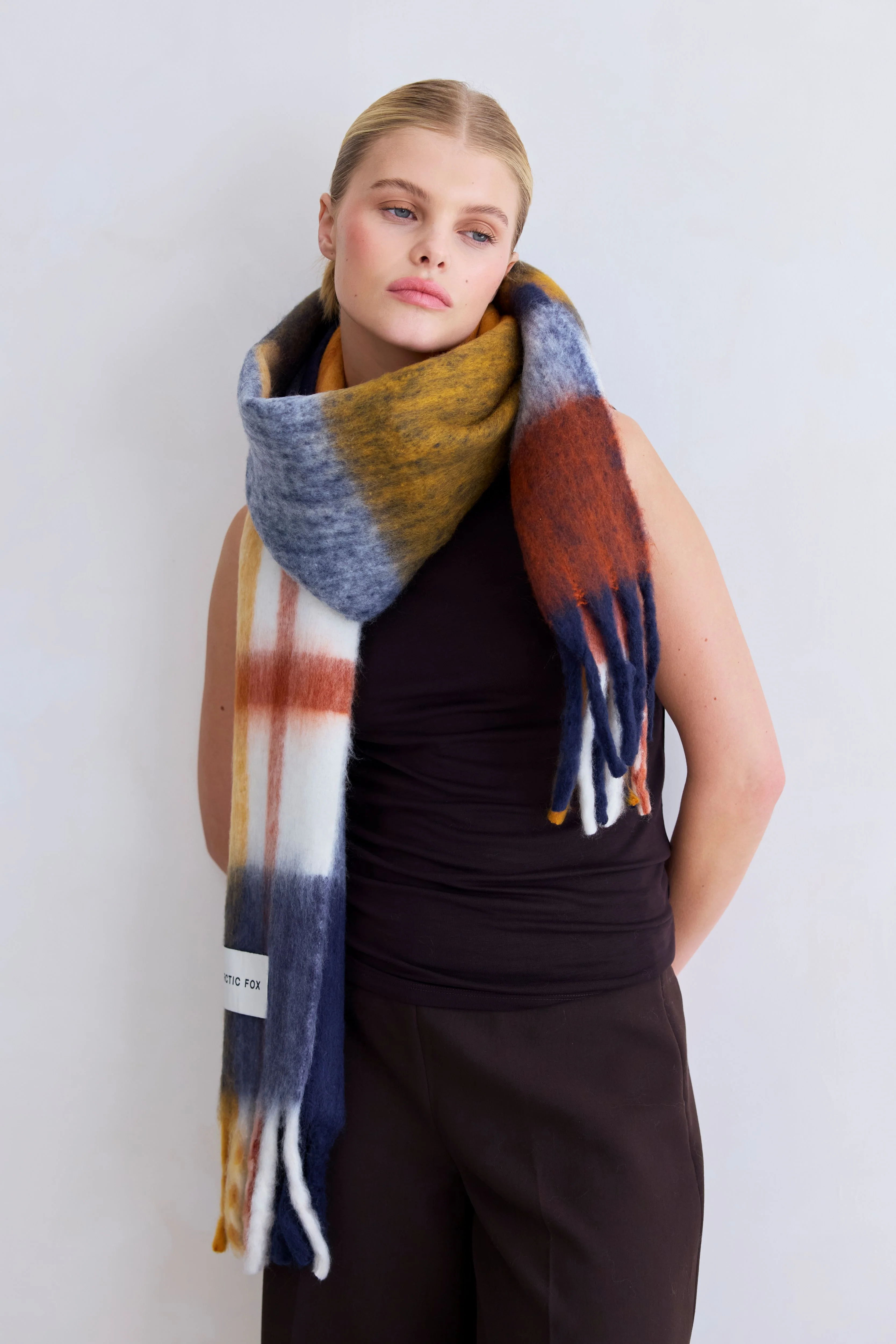 The Stockholm Scarf - Midnight Summer - Image 5