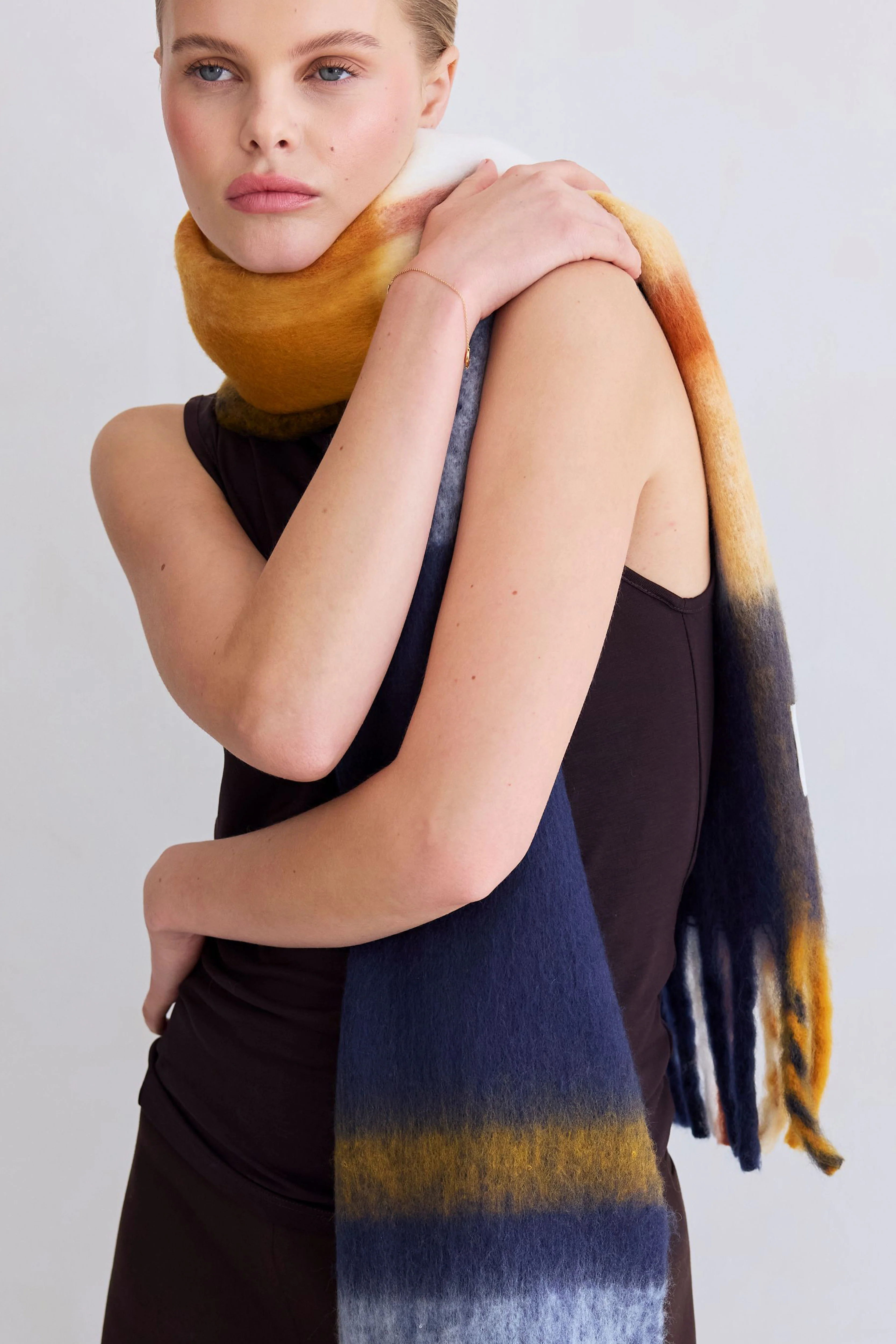 The Stockholm Scarf - Midnight Summer - Image 6